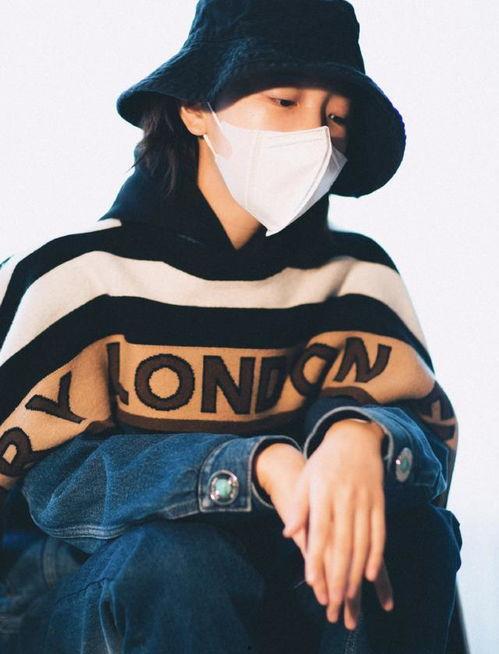 吃瓜戴口罩视频,揭秘网络热梗背后的故事